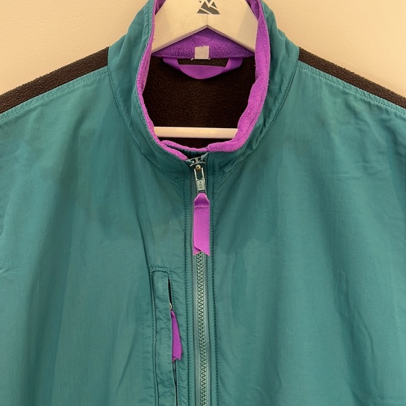 Vintage MEC - Picture 3 of 3